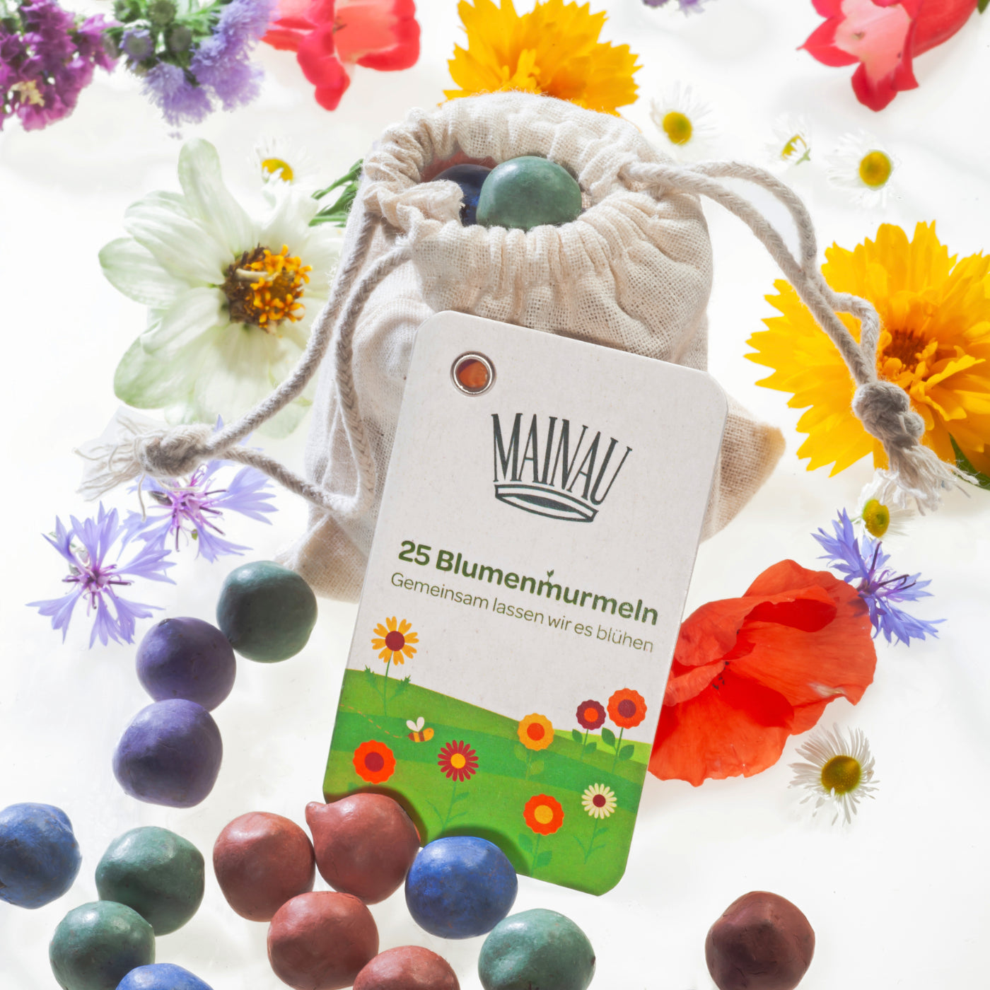 Säckchen mit Kordel gefühlt mit Blumenmurmeln der Insel-Mainau