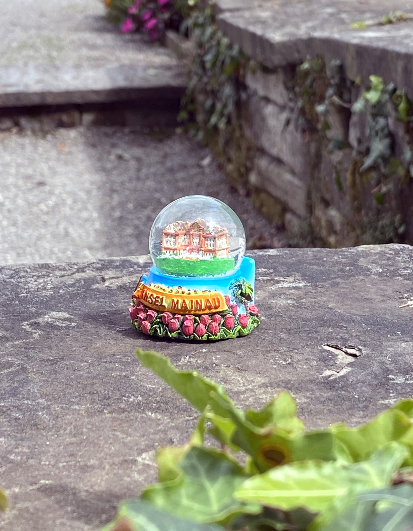 Schneekugel mit Magnet "Schloss Mainau" Schneekugel mit Magnet "Schloss Mainau"